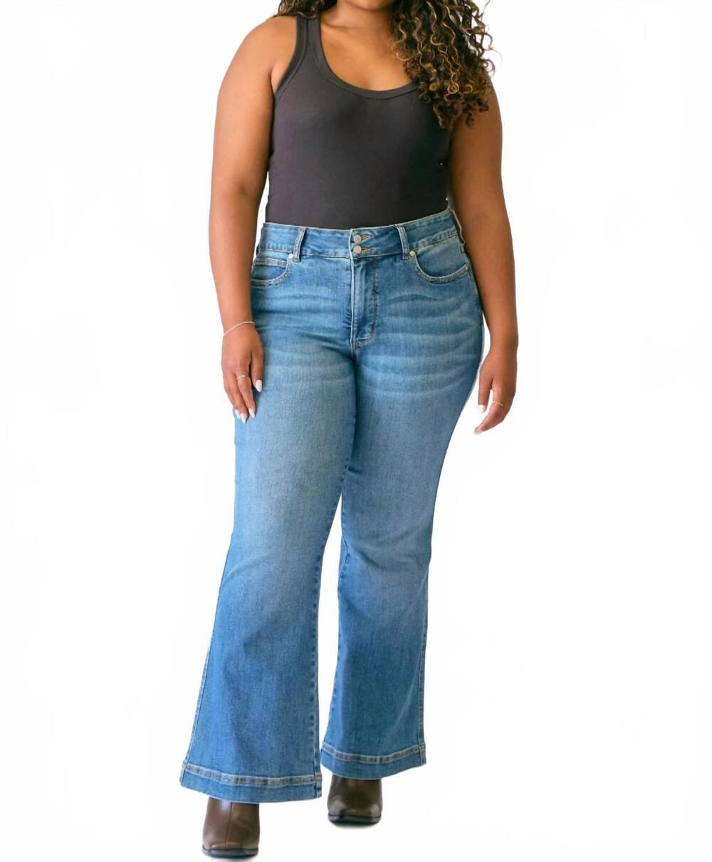 NEW JUDY BLUE women's high-rise flare jeans - petite in blue